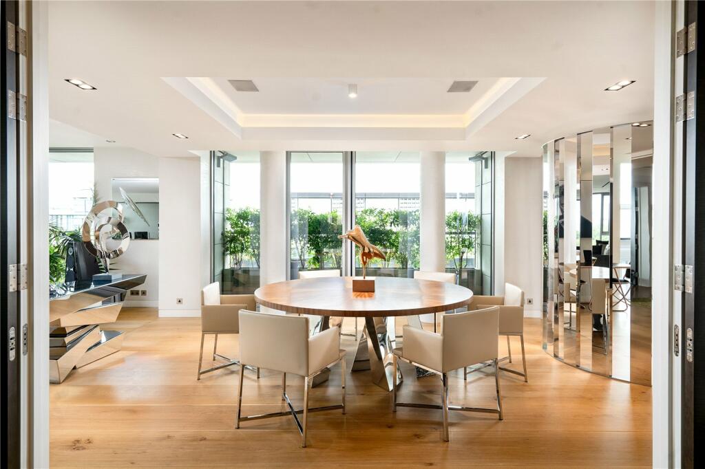 5 bedroom penthouse for sale in The Knightsbridge Apartments, 199 Knightsbridge, London, SW7